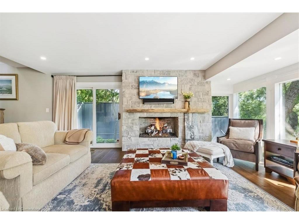 









382


Trafalgar

Road,
Oakville,




ON
L6J 3H5


