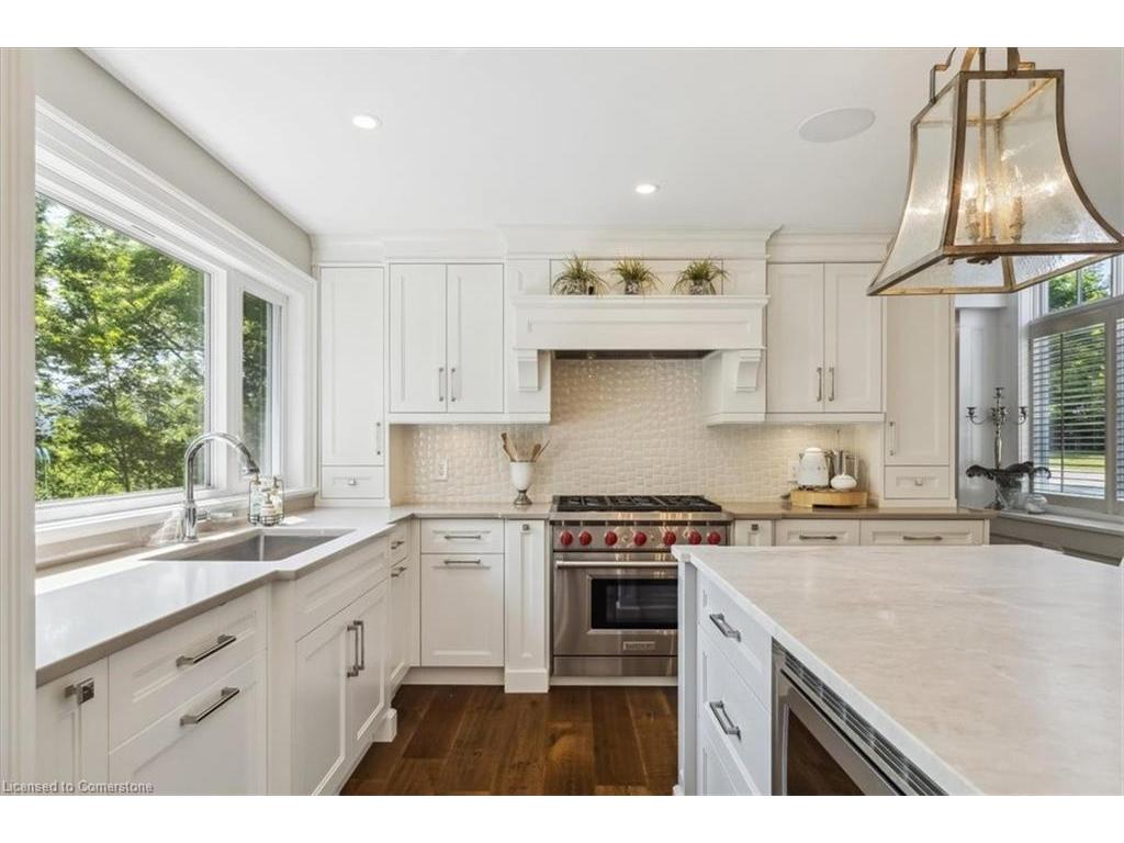 









382


Trafalgar

Road,
Oakville,




ON
L6J 3H5


