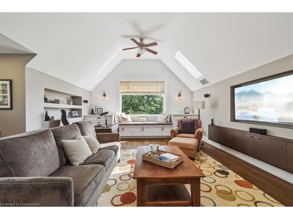 









382


Trafalgar

Road,
Oakville,




ON
L6J 3H5

