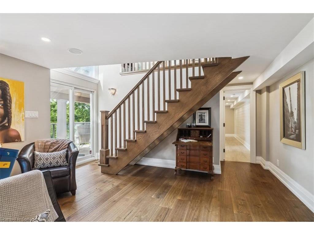 









382


Trafalgar

Road,
Oakville,




ON
L6J 3H5

