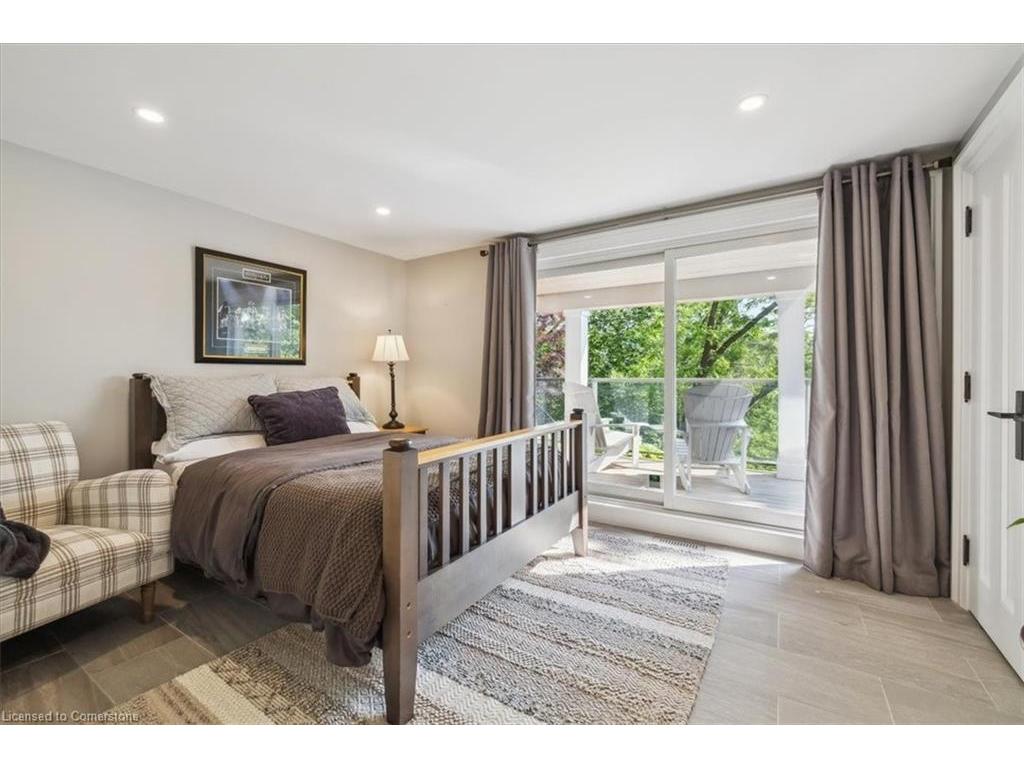 









382


Trafalgar

Road,
Oakville,




ON
L6J 3H5

