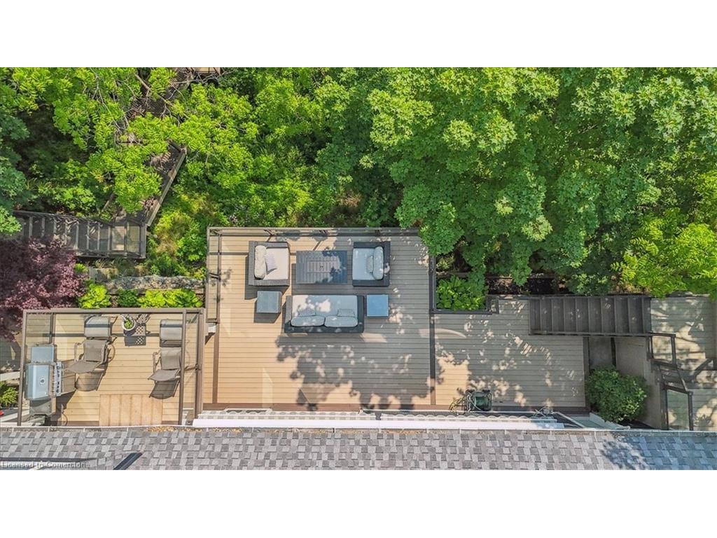 









382


Trafalgar

Road,
Oakville,




ON
L6J 3H5

