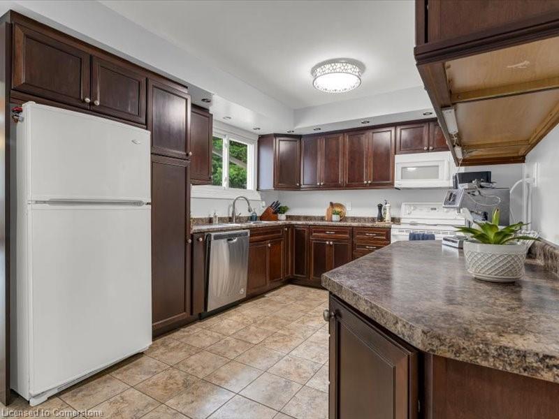 









39


Meadowlark

Drive,
Hamilton,




ON
L9A 2K4

