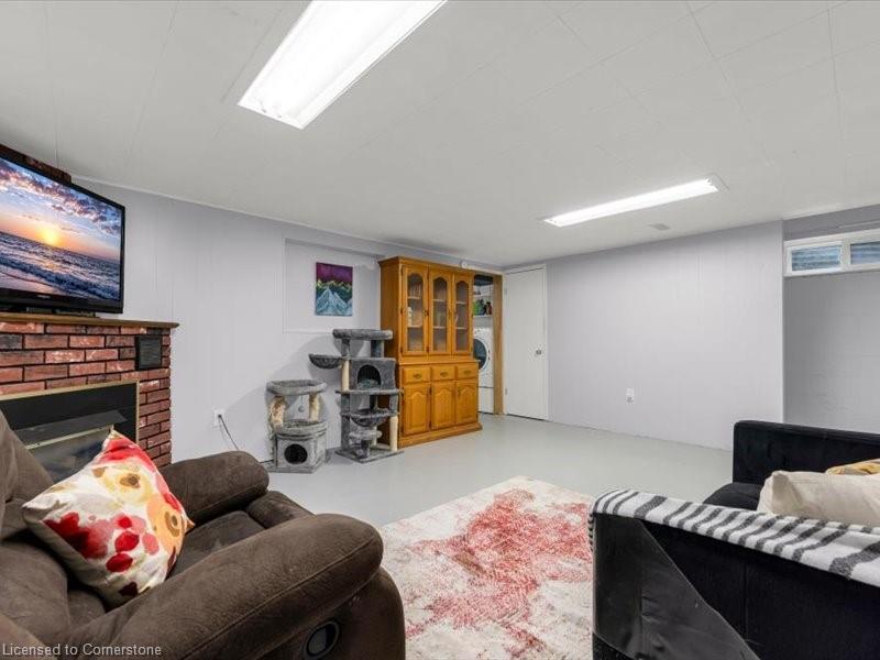 









39


Meadowlark

Drive,
Hamilton,




ON
L9A 2K4

