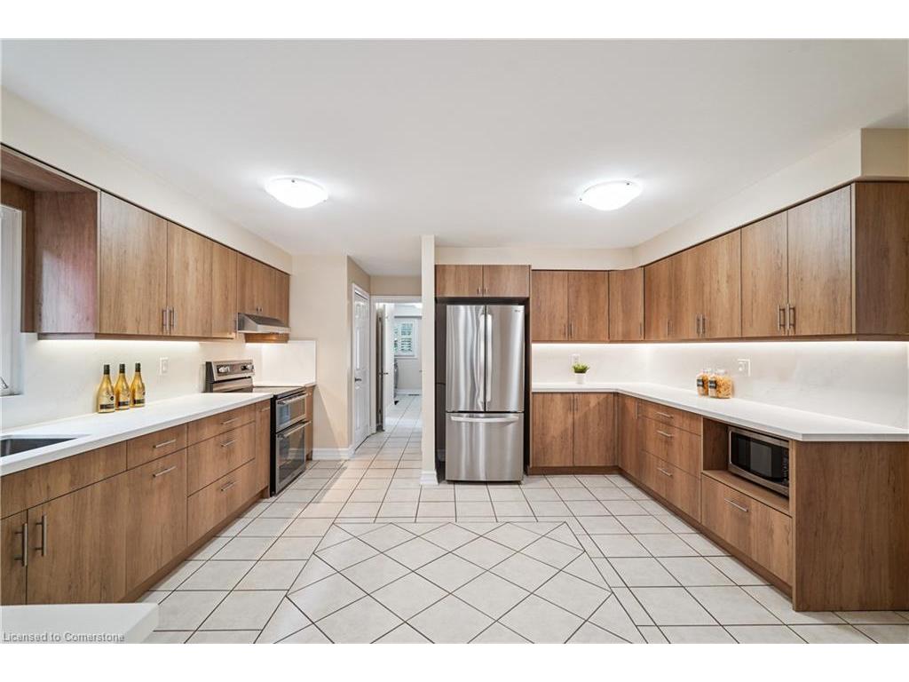









2814


Guilford

Crescent,
Oakville,




ON
L6J 6Z5

