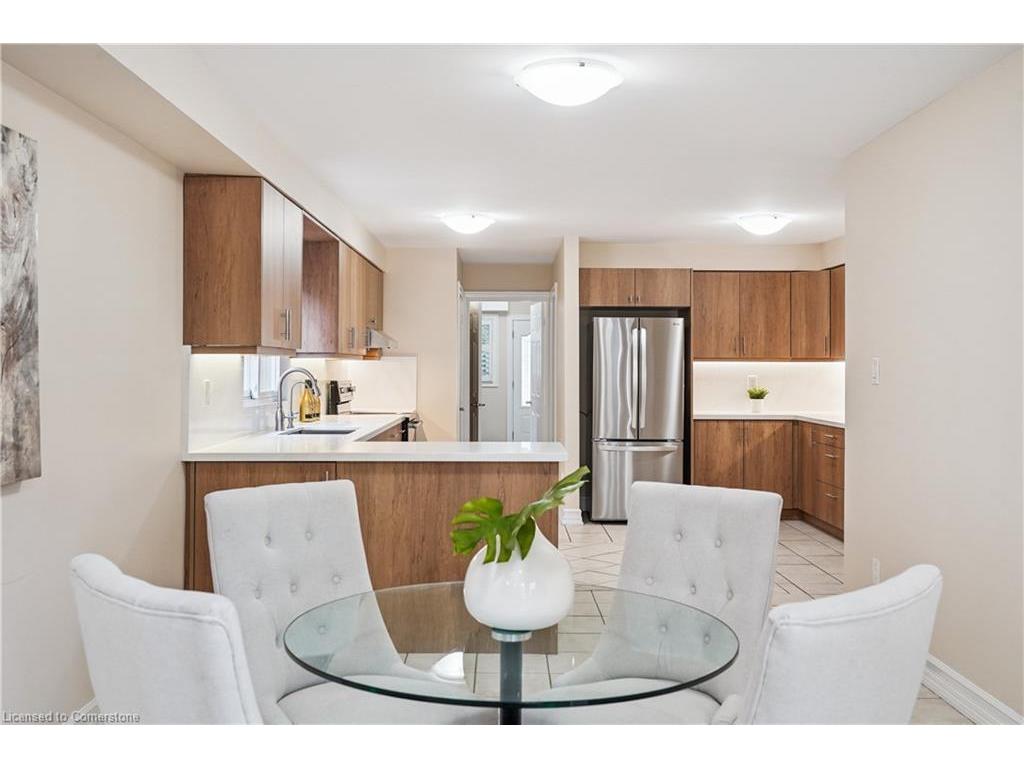 









2814


Guilford

Crescent,
Oakville,




ON
L6J 6Z5

