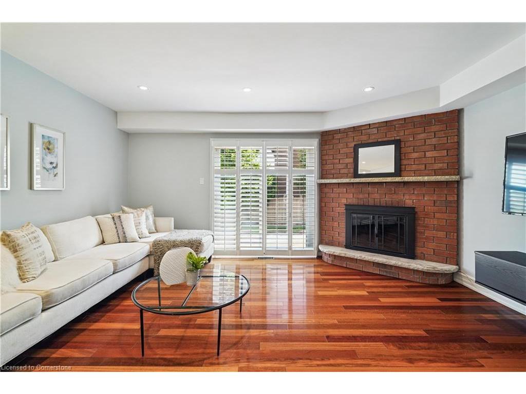 









2814


Guilford

Crescent,
Oakville,




ON
L6J 6Z5


