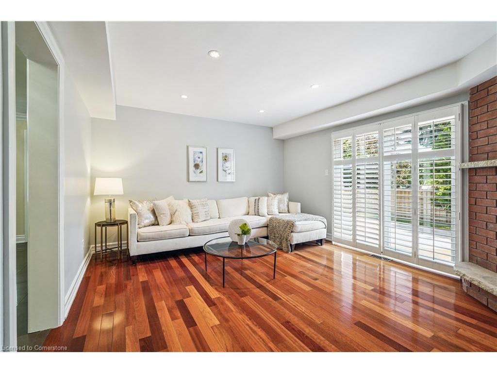 









2814


Guilford

Crescent,
Oakville,




ON
L6J 6Z5

