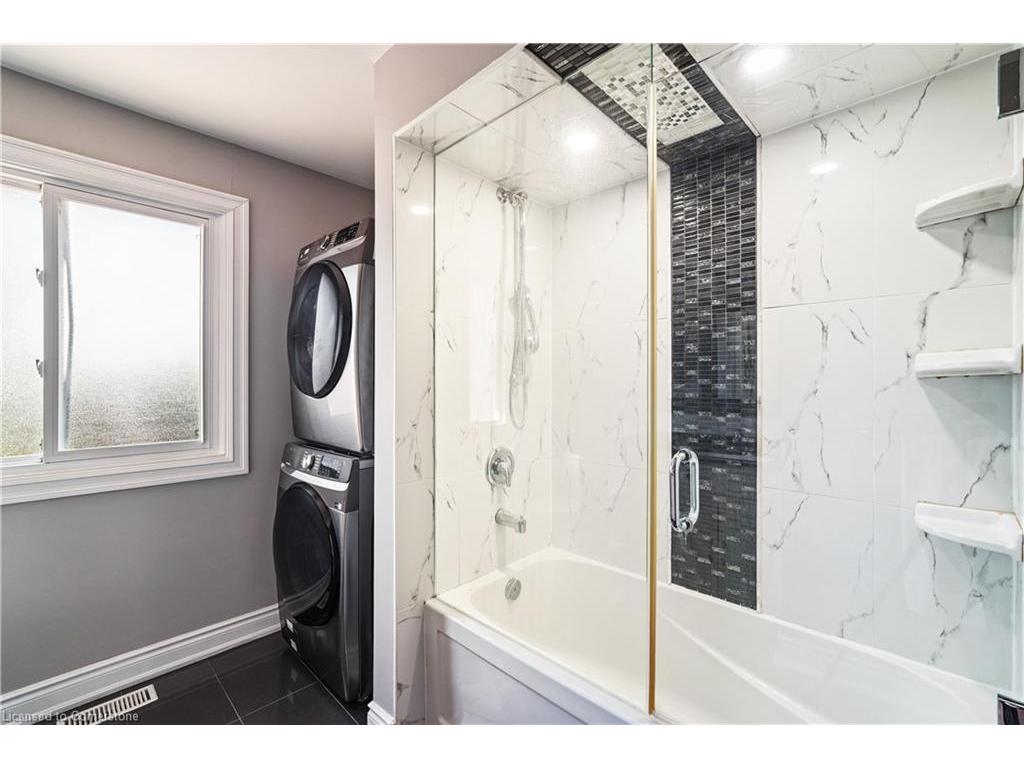 









2814


Guilford

Crescent,
Oakville,




ON
L6J 6Z5

