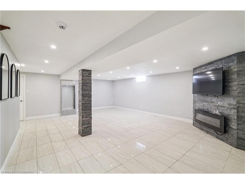 









2814


Guilford

Crescent,
Oakville,




ON
L6J 6Z5

