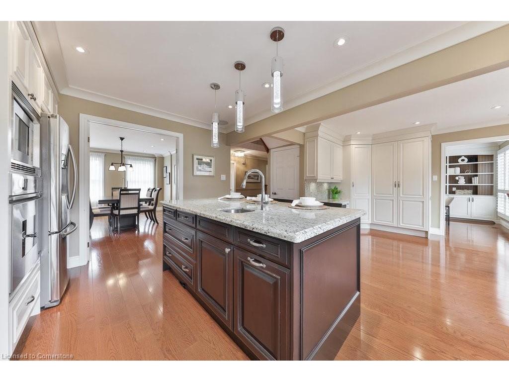 









2289


Beejay

Court,
Mississauga,




ON
L5M 2N6

