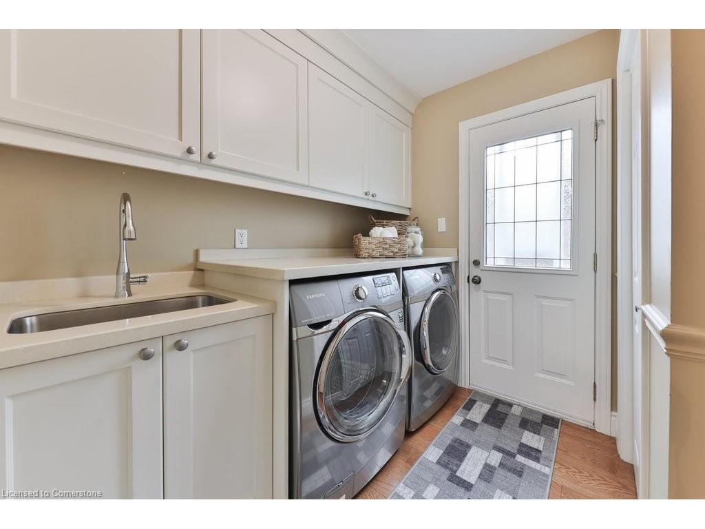 









2289


Beejay

Court,
Mississauga,




ON
L5M 2N6

