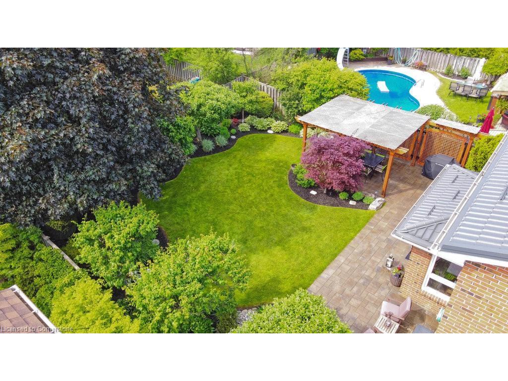 









2289


Beejay

Court,
Mississauga,




ON
L5M 2N6

