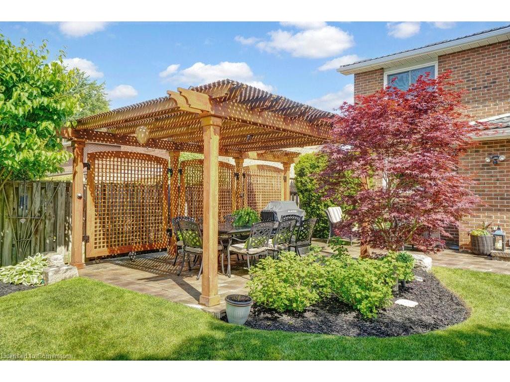 









2289


Beejay

Court,
Mississauga,




ON
L5M 2N6

