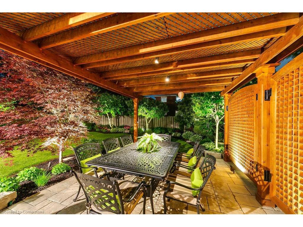 









2289


Beejay

Court,
Mississauga,




ON
L5M 2N6

