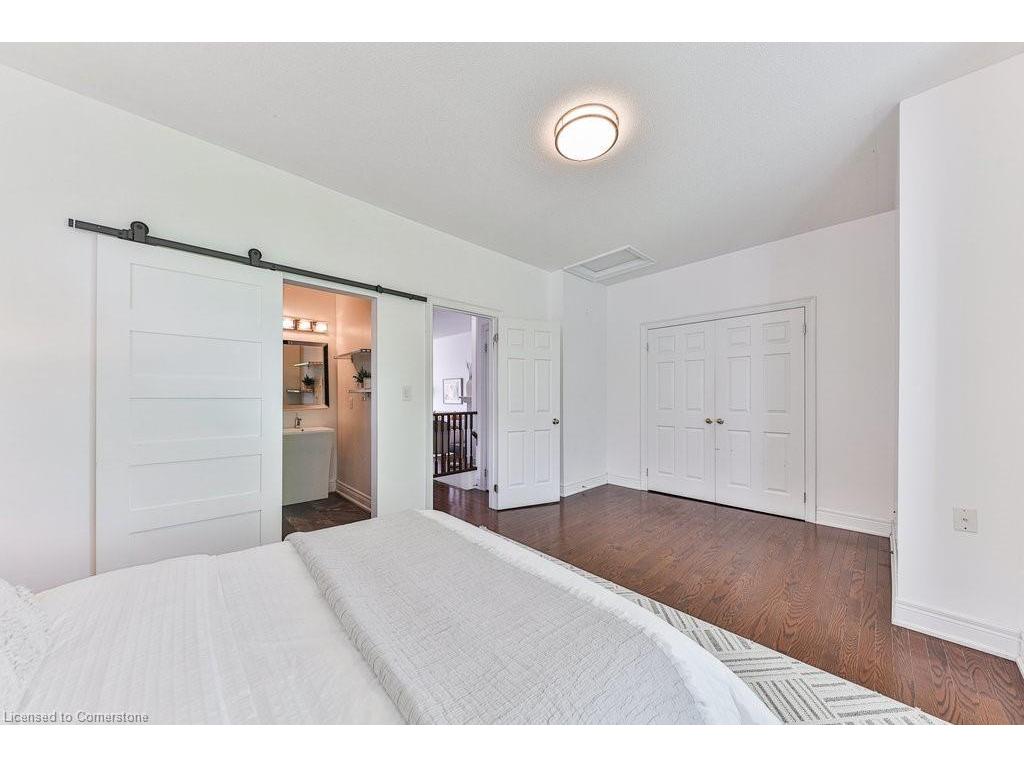 









2032


Lakeshore

Road West,
Mississauga,




ON
L5J 1J8

