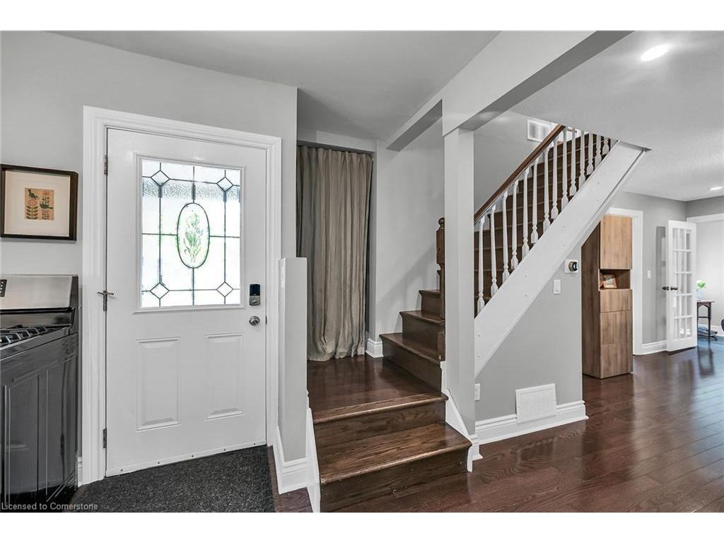 









287


King

Street West,
Dundas,




ON
L9H 1W3

