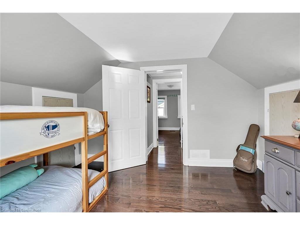 









287


King

Street West,
Dundas,




ON
L9H 1W3

