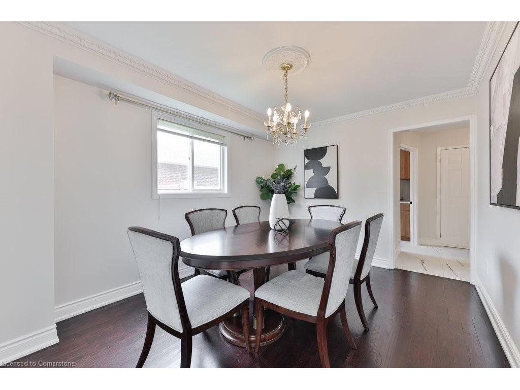 









296


Evergreen

Crescent,
Oakville,




ON
L6H 4P5

