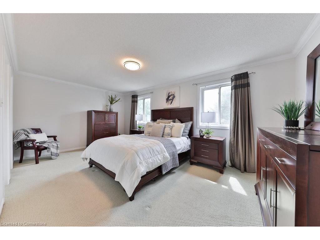 









296


Evergreen

Crescent,
Oakville,




ON
L6H 4P5

