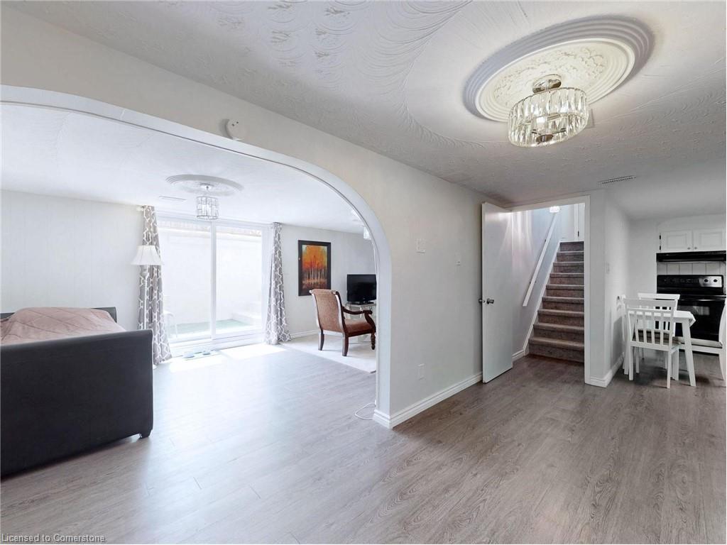 









19


Bunker Hill

Drive,
Hamilton,




ON
L8K 5X3

