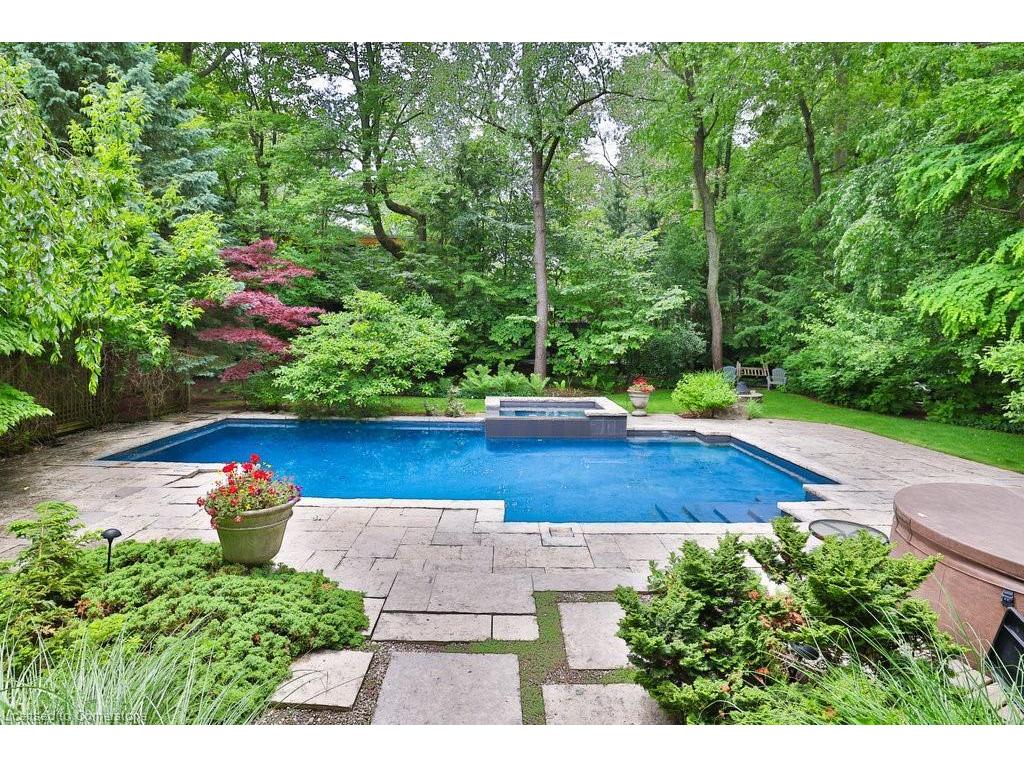 









1442


Glenburnie

Road,
Mississauga,




ON
L5G 3C8


