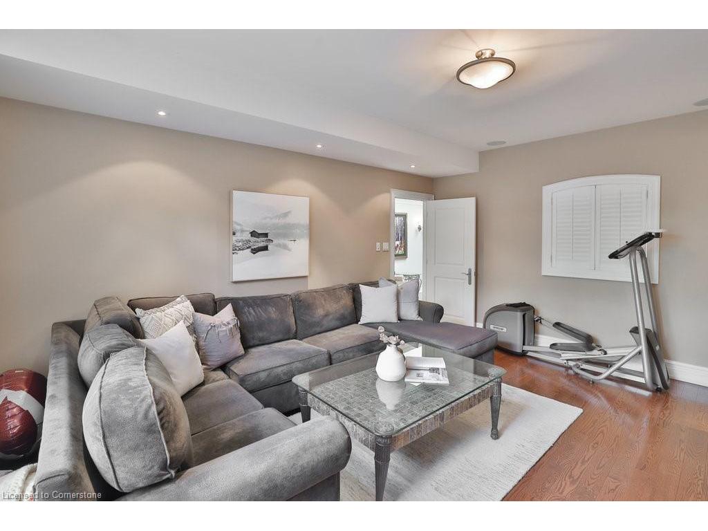 









1442


Glenburnie

Road,
Mississauga,




ON
L5G 3C8

