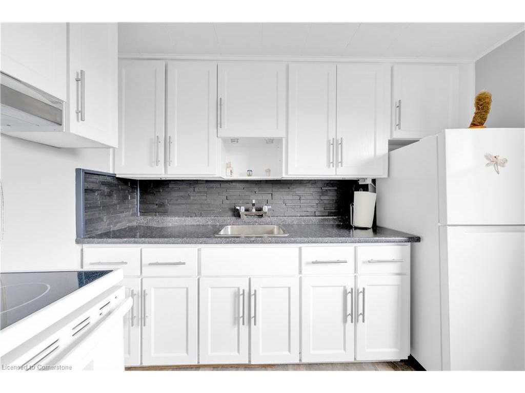 









1349


Lakeshore

Road, 22,
Burlington,




ON
L7S 1B1

