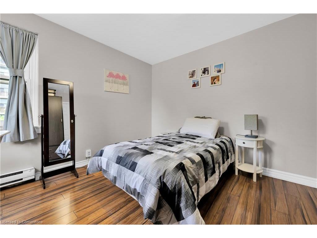 









1349


Lakeshore

Road, 22,
Burlington,




ON
L7S 1B1

