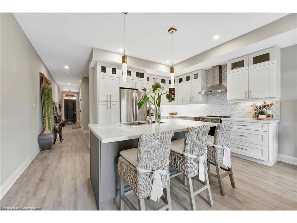 









74


Melbourne

Street,
Hamilton,




ON
L8P 2A6

