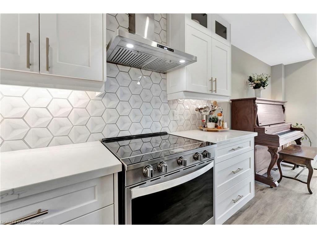 









74


Melbourne

Street,
Hamilton,




ON
L8P 2A6

