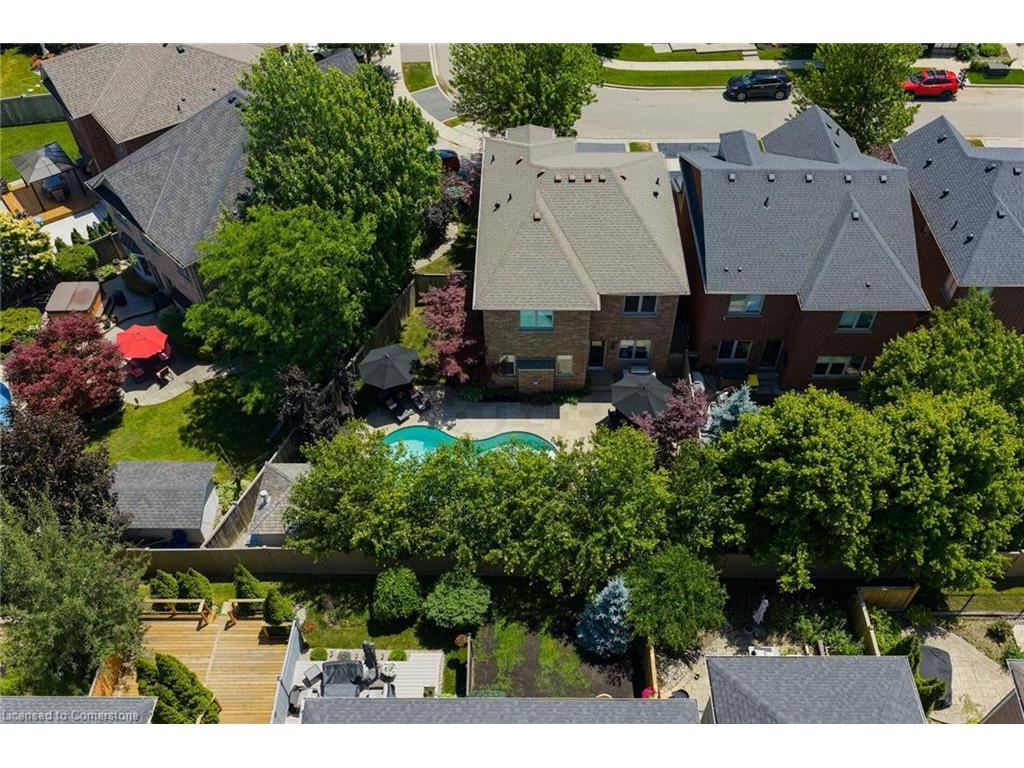 









2076


Rochester

Circle,
Oakville,




ON
L6M 5E2


