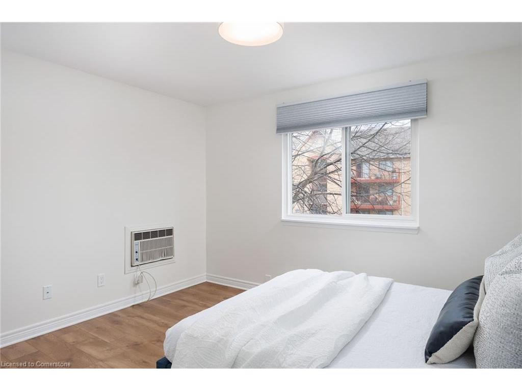 









1504


Pilgrims

Way, 1021,
Oakville,




ON
L6M 3H1

