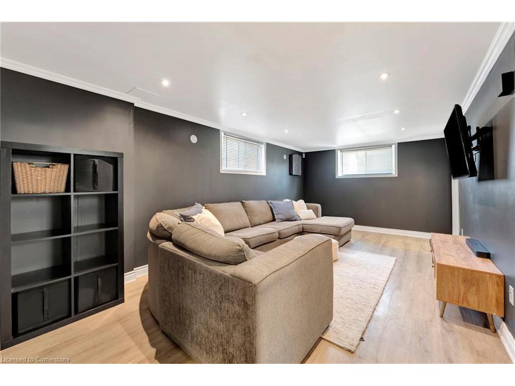 









15


Elsa

Court,
Hamilton,




ON
L9C 4R7

