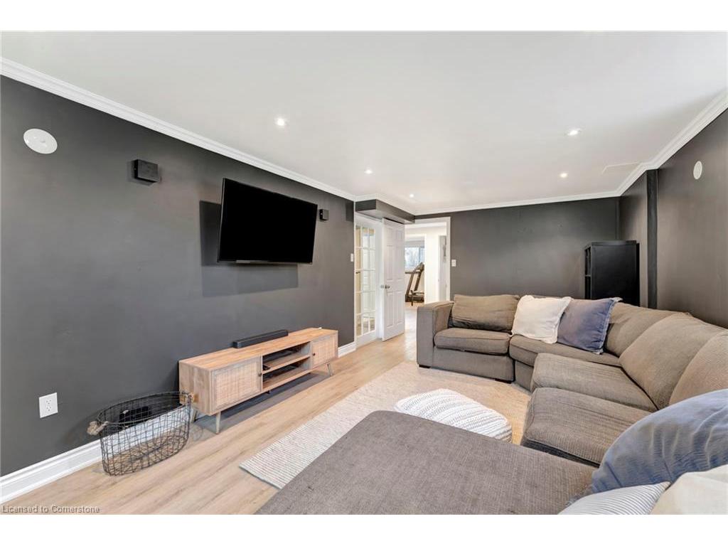 









15


Elsa

Court,
Hamilton,




ON
L9C 4R7


