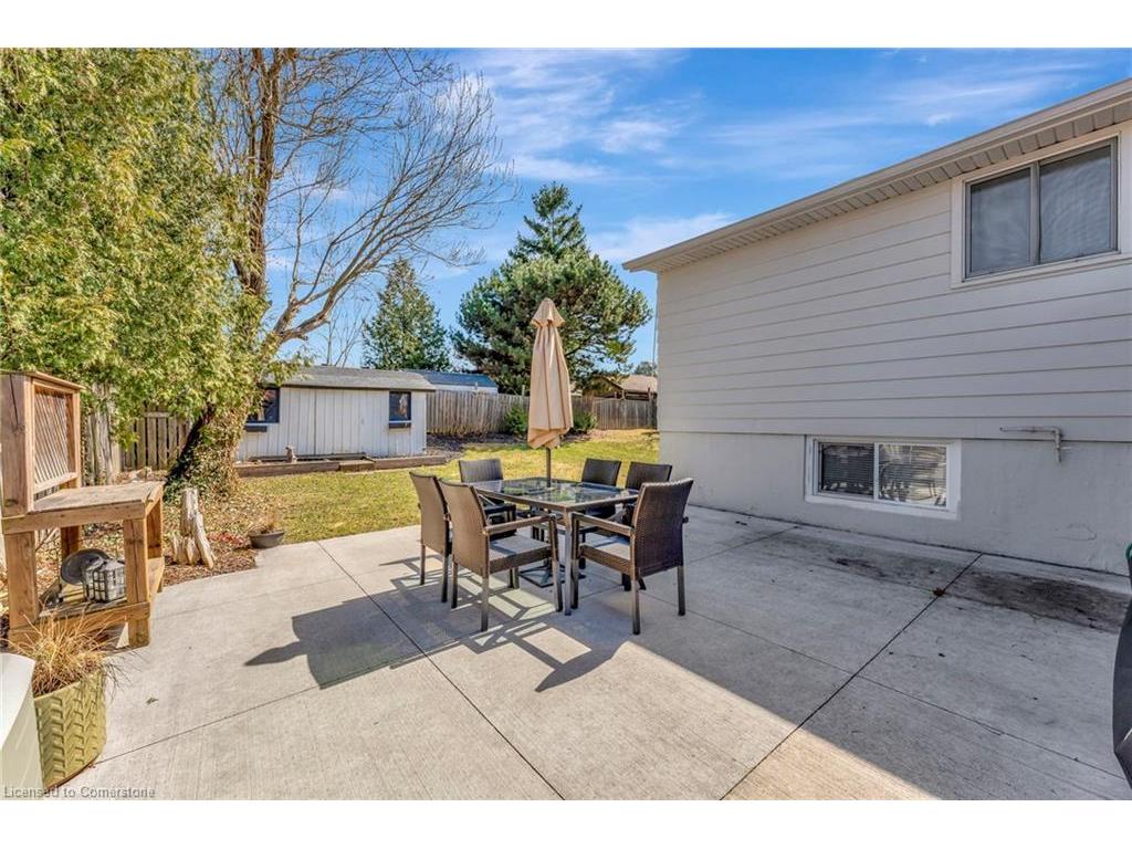 









15


Elsa

Court,
Hamilton,




ON
L9C 4R7


