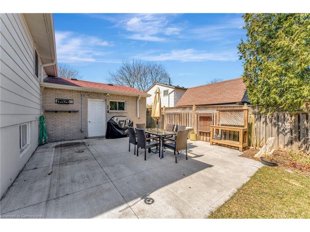 









15


Elsa

Court,
Hamilton,




ON
L9C 4R7

