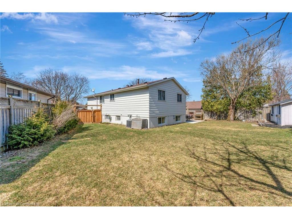 









15


Elsa

Court,
Hamilton,




ON
L9C 4R7

