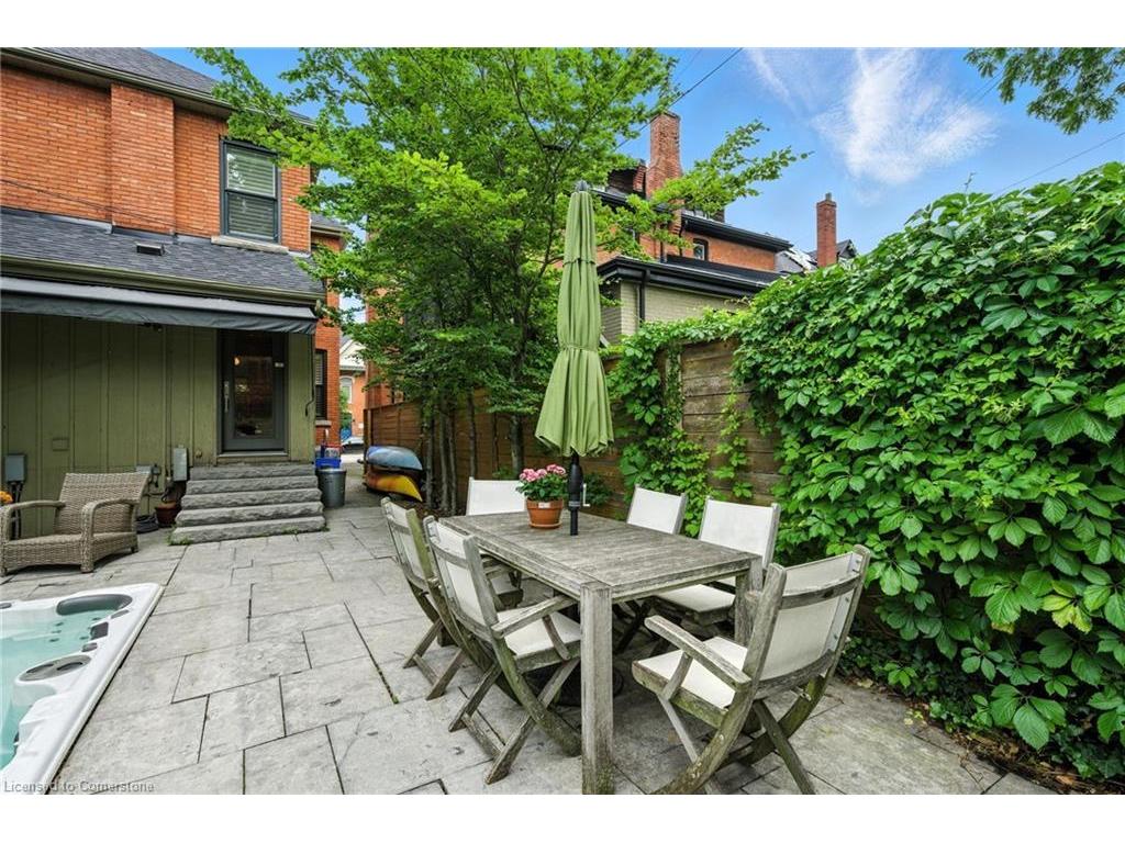 









137


Markland

Street,
Hamilton,




ON
L8P 2K3

