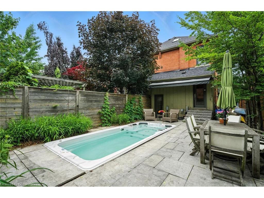 









137


Markland

Street,
Hamilton,




ON
L8P 2K3

