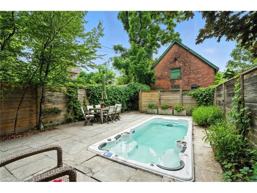 









137


Markland

Street,
Hamilton,




ON
L8P 2K3

