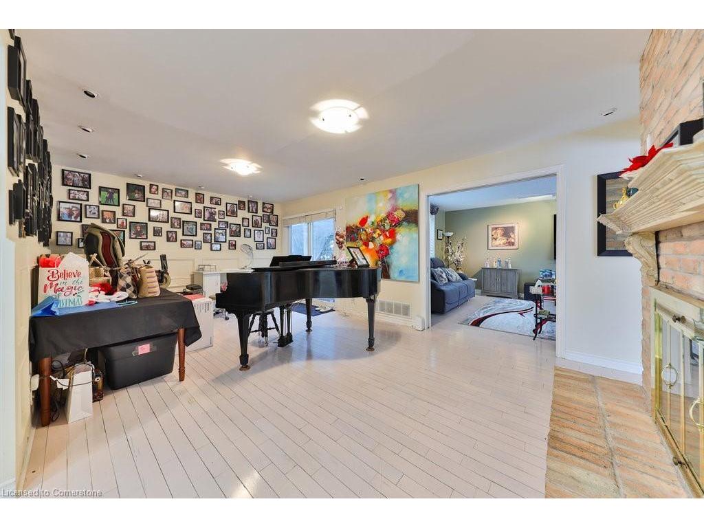 









1587


Stavebank

Road,
Mississauga,




ON
L5G 2V6

