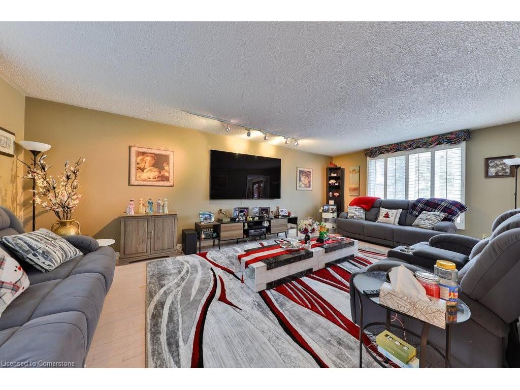 









1587


Stavebank

Road,
Mississauga,




ON
L5G 2V6

