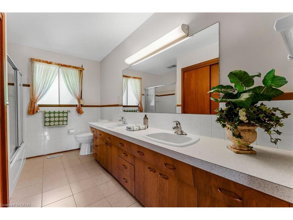 









1310


Four Mile Creek

Road,
Niagara-on-the-Lake,




ON
L0S 1J0

