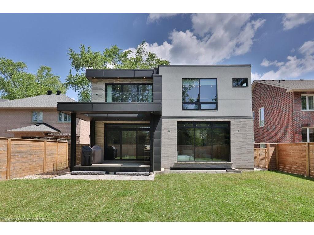 









890


Beechwood

Avenue,
Mississauga,




ON
L5G 4E2

