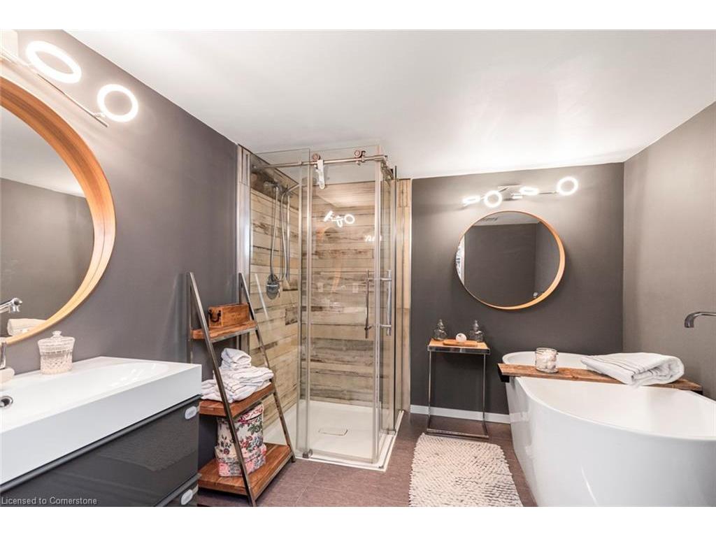 









1276


Maple Crossing

Boulevard, 1109,
Burlington,




ON
L7S 2J9

