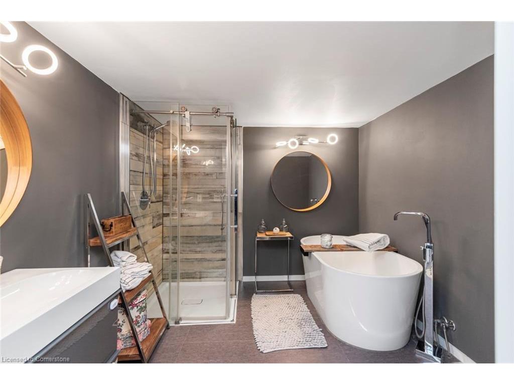 









1276


Maple Crossing

Boulevard, 1109,
Burlington,




ON
L7S 2J9

