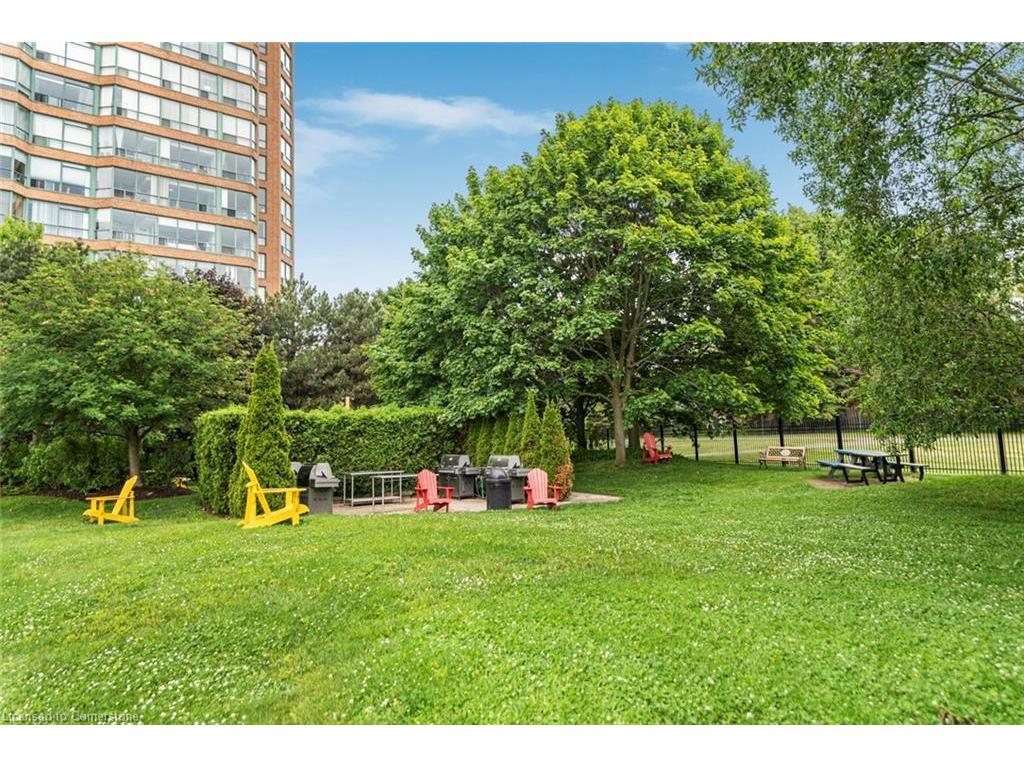 









1276


Maple Crossing

Boulevard, 1109,
Burlington,




ON
L7S 2J9

