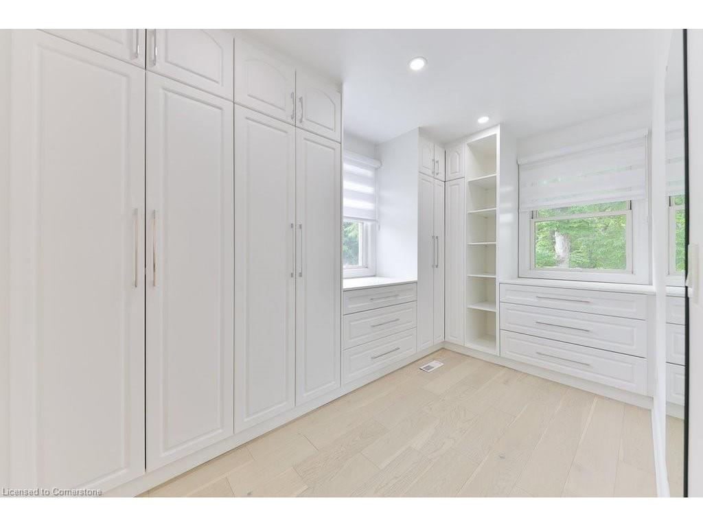 









1003


Lakeshore

Road West,
Oakville,




ON
L6L 1E7

