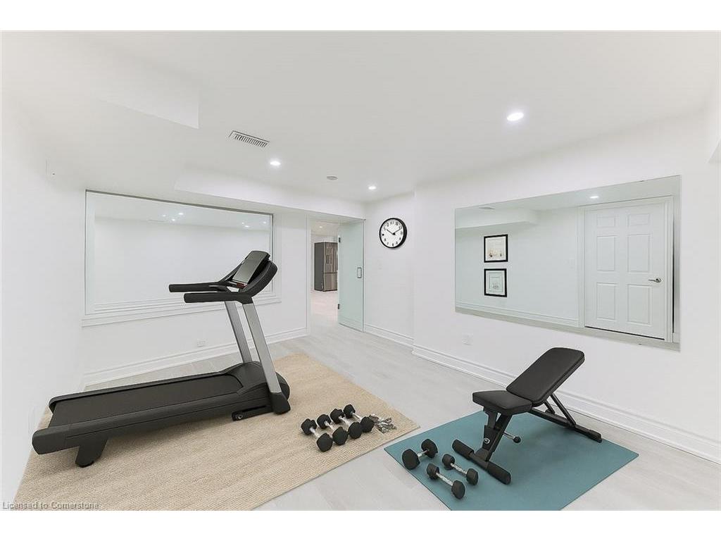 









1003


Lakeshore

Road West,
Oakville,




ON
L6L 1E7

